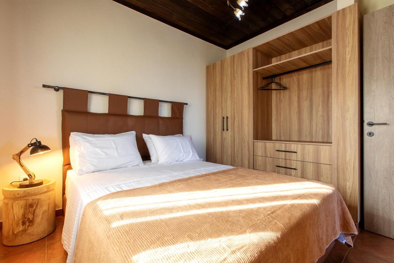 Casa Del Olivar Develikia Bagian luar foto